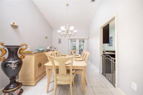 Купить виллу или дом в Майами, Флорида 4 спальни, 210.05м2, № 2016997 - фото 21