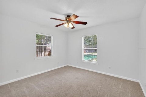 House in Mount Dora, Florida 4 bedrooms, 226.59 sq.m. № 1918546 - photo 16