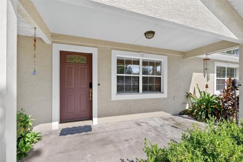 House in Mount Dora, Florida 4 bedrooms, 226.59 sq.m. № 1918546 - photo 4