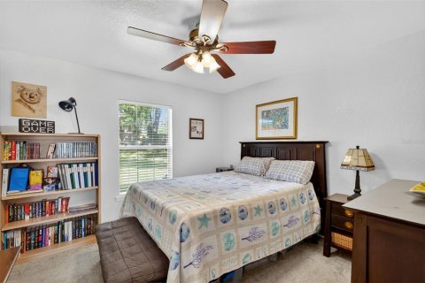 House in Mount Dora, Florida 4 bedrooms, 226.59 sq.m. № 1918546 - photo 23