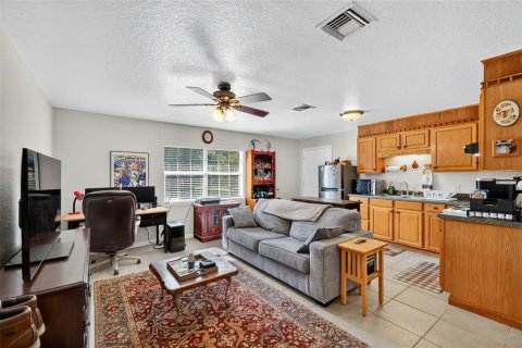 House in Mount Dora, Florida 4 bedrooms, 226.59 sq.m. № 1918546 - photo 19