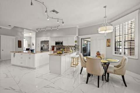Casa en venta en Tampa, Florida, 4 dormitorios, 302.86 m2 № 1879455 - foto 14