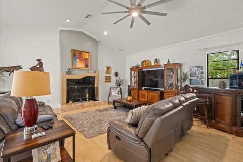 House in Tampa, Florida 4 bedrooms, 302.86 sq.m. № 1879455 - photo 22
