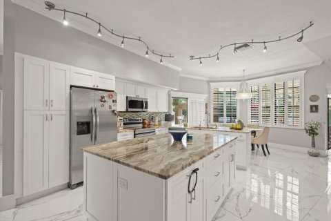Casa en venta en Tampa, Florida, 4 dormitorios, 302.86 m2 № 1879455 - foto 17