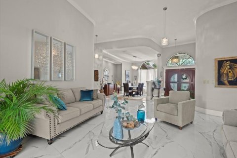 Casa en venta en Tampa, Florida, 4 dormitorios, 302.86 m2 № 1879455 - foto 9