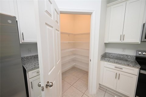 Villa ou maison à louer à Eagle Lake, Floride: 3 chambres, 125.42 m2 № 2167829 - photo 6