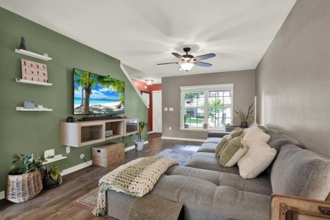 Adosado en alquiler en Valrico, Florida, 3 dormitorios, 135.73 m2 № 2237315 - foto 6