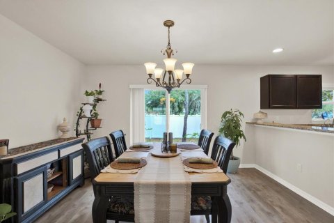 Adosado en alquiler en Valrico, Florida, 3 dormitorios, 135.73 m2 № 2237315 - foto 7