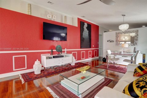 Casa en alquiler en Pembroke Pines, Florida, 3 dormitorios, 154.5 m2 № 2009629 - foto 5