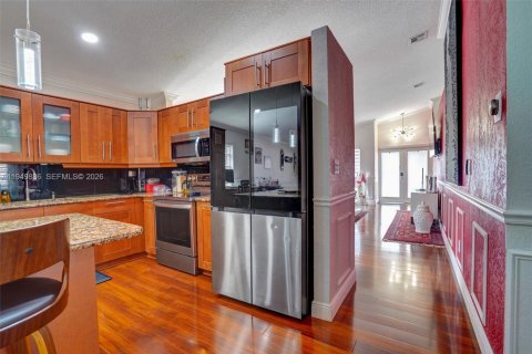 Casa en alquiler en Pembroke Pines, Florida, 3 dormitorios, 154.5 m2 № 2009629 - foto 9