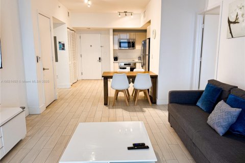 Copropriété à louer à Hallandale Beach, Floride: 2 chambres № 2018804 - photo 8