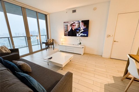 Copropriété à louer à Hallandale Beach, Floride: 2 chambres № 2018804 - photo 6