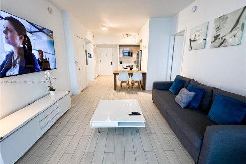 Copropriété à louer à Hallandale Beach, Floride: 2 chambres № 2018804 - photo 13