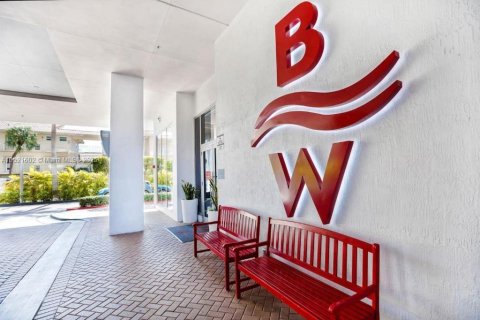 Copropriété à louer à Hallandale Beach, Floride: 2 chambres № 2018804 - photo 19