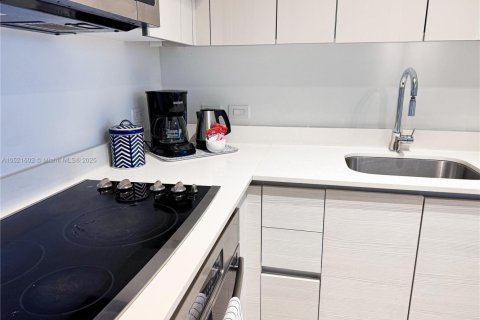 Copropriété à louer à Hallandale Beach, Floride: 2 chambres № 2018804 - photo 14