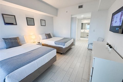 Copropriété à louer à Hallandale Beach, Floride: 2 chambres № 2018804 - photo 9