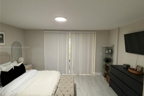 Condominio en venta en Tamarac, Florida, 3 dormitorios, 136.47 m2 № 2033396 - foto 11