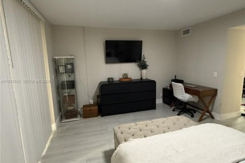 Condominio en venta en Tamarac, Florida, 3 dormitorios, 136.47 m2 № 2033396 - foto 24