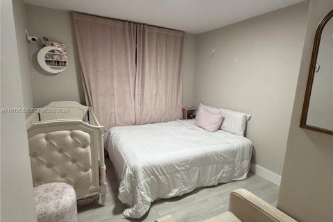 Condominio en venta en Tamarac, Florida, 3 dormitorios, 136.47 m2 № 2033396 - foto 19