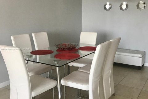 Copropriété à louer à Aventura, Floride: 2 chambres, 105.35 m2 № 1878494 - photo 12