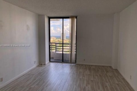 Copropriété à louer à Aventura, Floride: 2 chambres, 105.35 m2 № 1878494 - photo 4