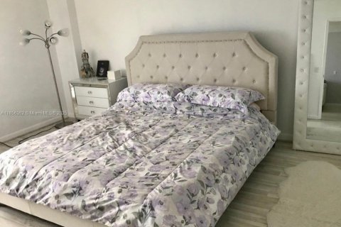 Copropriété à louer à Aventura, Floride: 2 chambres, 105.35 m2 № 1878494 - photo 2