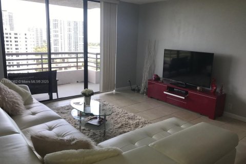 Copropriété à louer à Aventura, Floride: 2 chambres, 105.35 m2 № 1878494 - photo 14