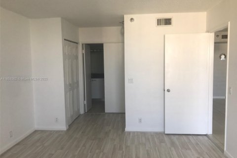 Copropriété à louer à Aventura, Floride: 2 chambres, 105.35 m2 № 1878494 - photo 5