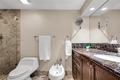 Купить кондоминиум в Майами, Флорида 2 спальни, 154.78м2, № 2255063 - фото 24