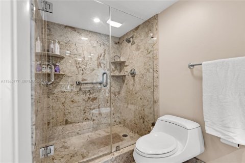Купить кондоминиум в Майами, Флорида 2 спальни, 154.78м2, № 2255063 - фото 25
