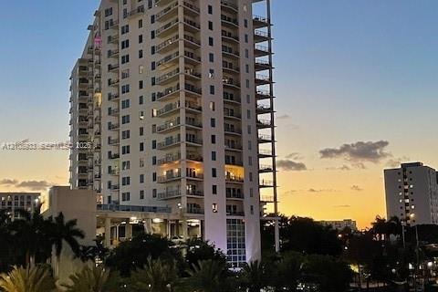 Condo à Miami, Floride, 2 chambres  № 2428149