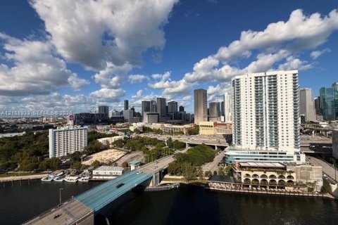 Copropriété à louer à Miami, Floride: 2 chambres, 99.68 m2 № 2428149 - photo 8