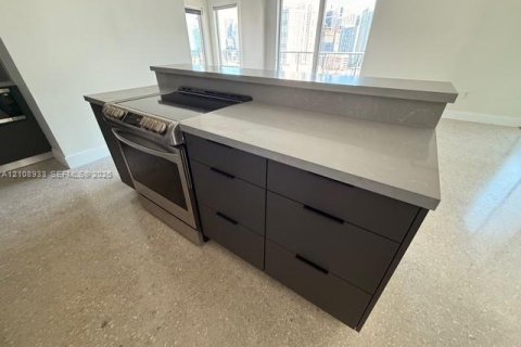 Copropriété à louer à Miami, Floride: 2 chambres, 99.68 m2 № 2428149 - photo 18