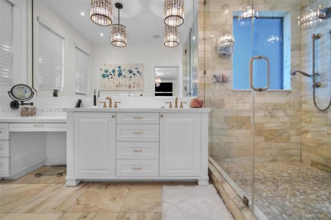 Casa en alquiler en Coral Gables, Florida, 3 dormitorios, 214.7 m2 № 1998806 - foto 28