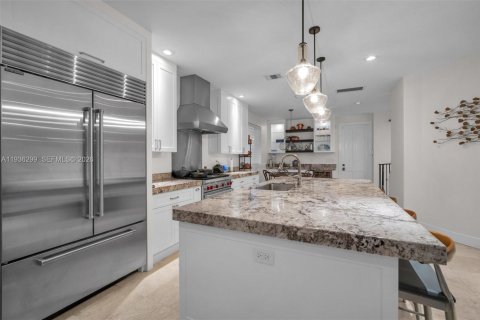 Casa en alquiler en Coral Gables, Florida, 3 dormitorios, 214.7 m2 № 1998806 - foto 17