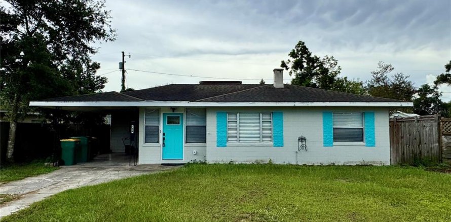 Casa en Eustis, Florida 3 dormitorios, 124.67 m2 № 1901050