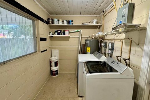 Casa en alquiler en Eustis, Florida, 3 dormitorios, 124.67 m2 № 1901050 - foto 16
