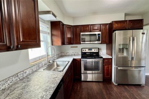 Casa en alquiler en Eustis, Florida, 3 dormitorios, 124.67 m2 № 1901050 - foto 4