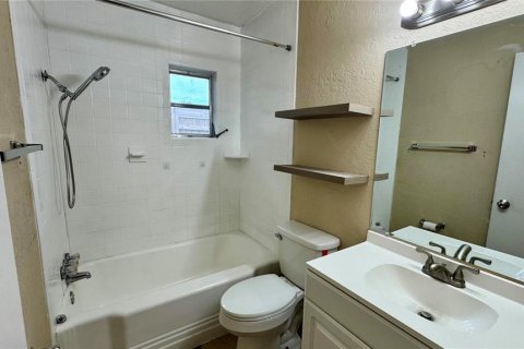 Casa en alquiler en Eustis, Florida, 3 dormitorios, 124.67 m2 № 1901050 - foto 14