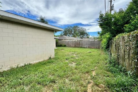 Casa en alquiler en Eustis, Florida, 3 dormitorios, 124.67 m2 № 1901050 - foto 18