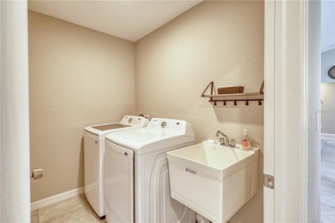 Casa en venta en Port Charlotte, Florida, 3 dormitorios, 152.36 m2 № 2385744 - foto 18