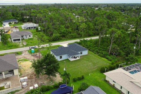 Casa en venta en Port Charlotte, Florida, 3 dormitorios, 152.36 m2 № 2385744 - foto 28