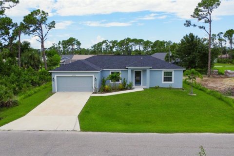 Casa en Port Charlotte, Florida 3 dormitorios, 152.36 m2 № 2385744