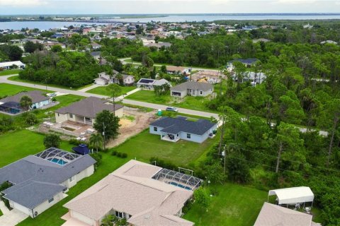 Casa en venta en Port Charlotte, Florida, 3 dormitorios, 152.36 m2 № 2385744 - foto 27