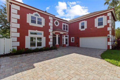 Casa en venta en Orlando, Florida, 5 dormitorios, 363.43 m2 № 1740496 - foto 4