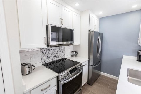 Villa ou maison à louer à Sarasota, Floride: 1 chambre, 64.66 m2 № 2125783 - photo 7