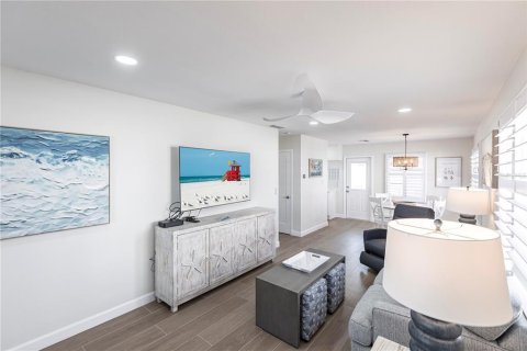 Villa ou maison à louer à Sarasota, Floride: 1 chambre, 64.66 m2 № 2125783 - photo 3