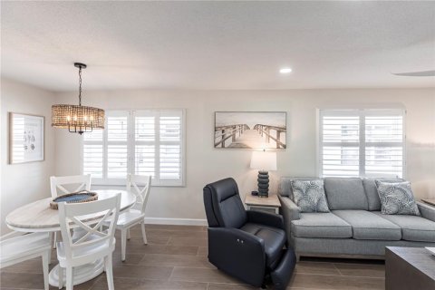 Villa ou maison à louer à Sarasota, Floride: 1 chambre, 64.66 m2 № 2125783 - photo 5