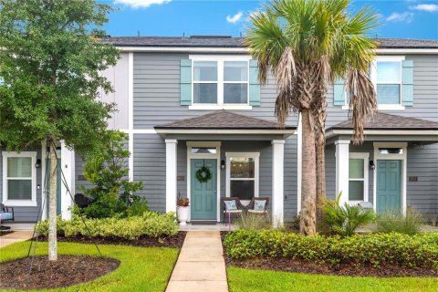 Townhouse in Middleburg, Florida 2 bedrooms, 108.42 sq.m. № 2351823