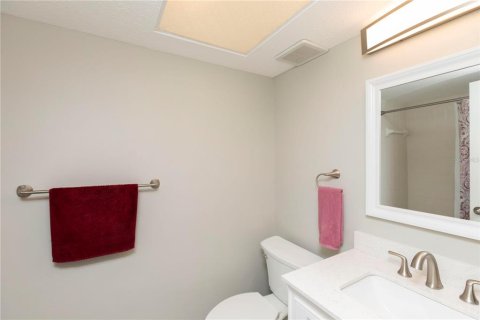 Condo in New Port Richey, Florida, 1 bedroom  № 1767918 - photo 16